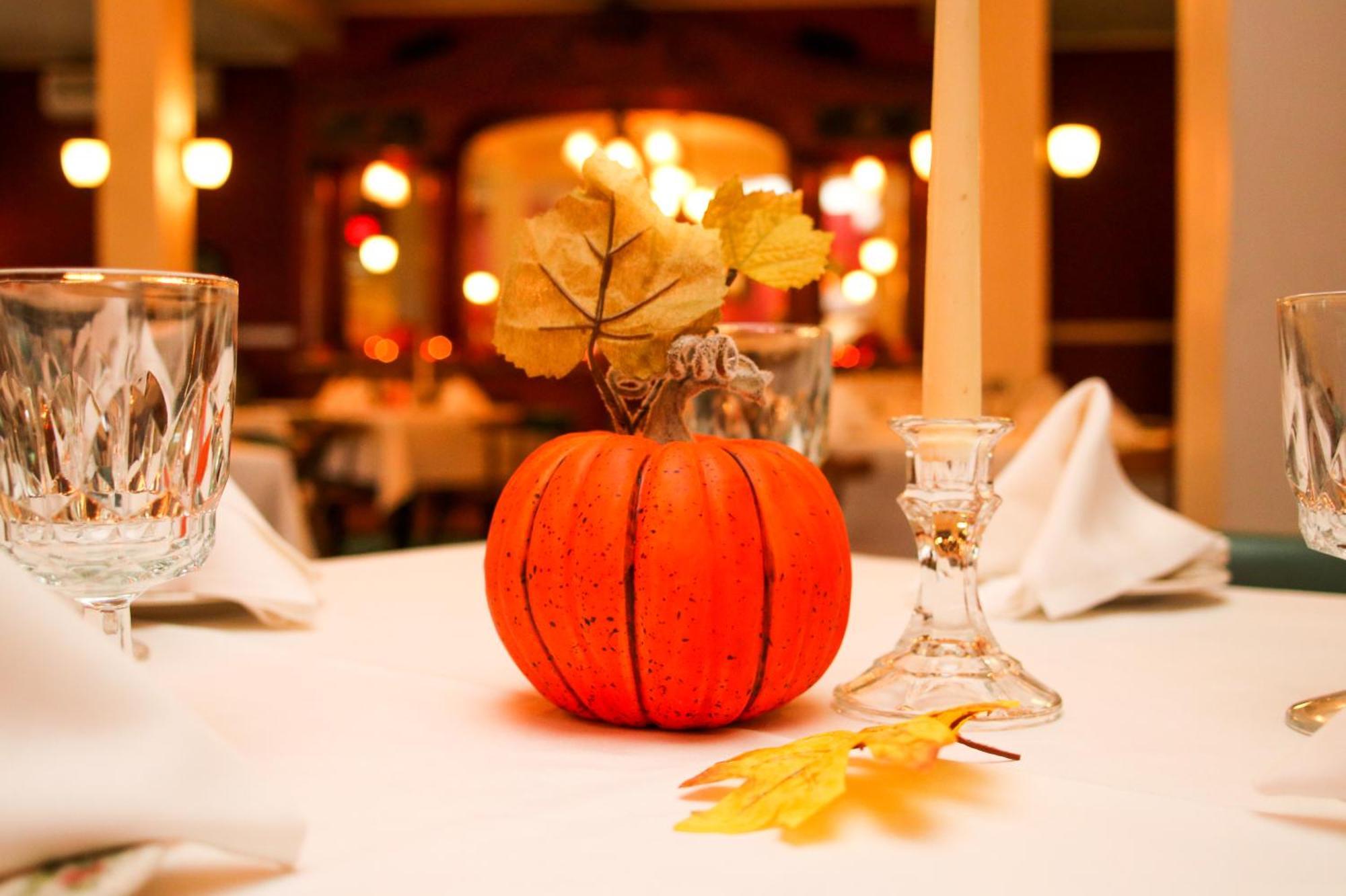 Inn Fullerton & Restaurant