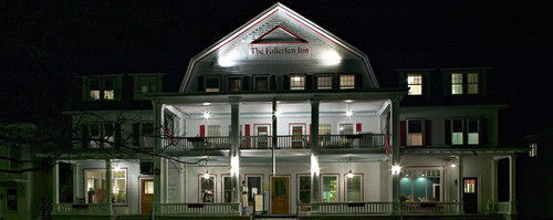 Fullerton & Restaurant 3*