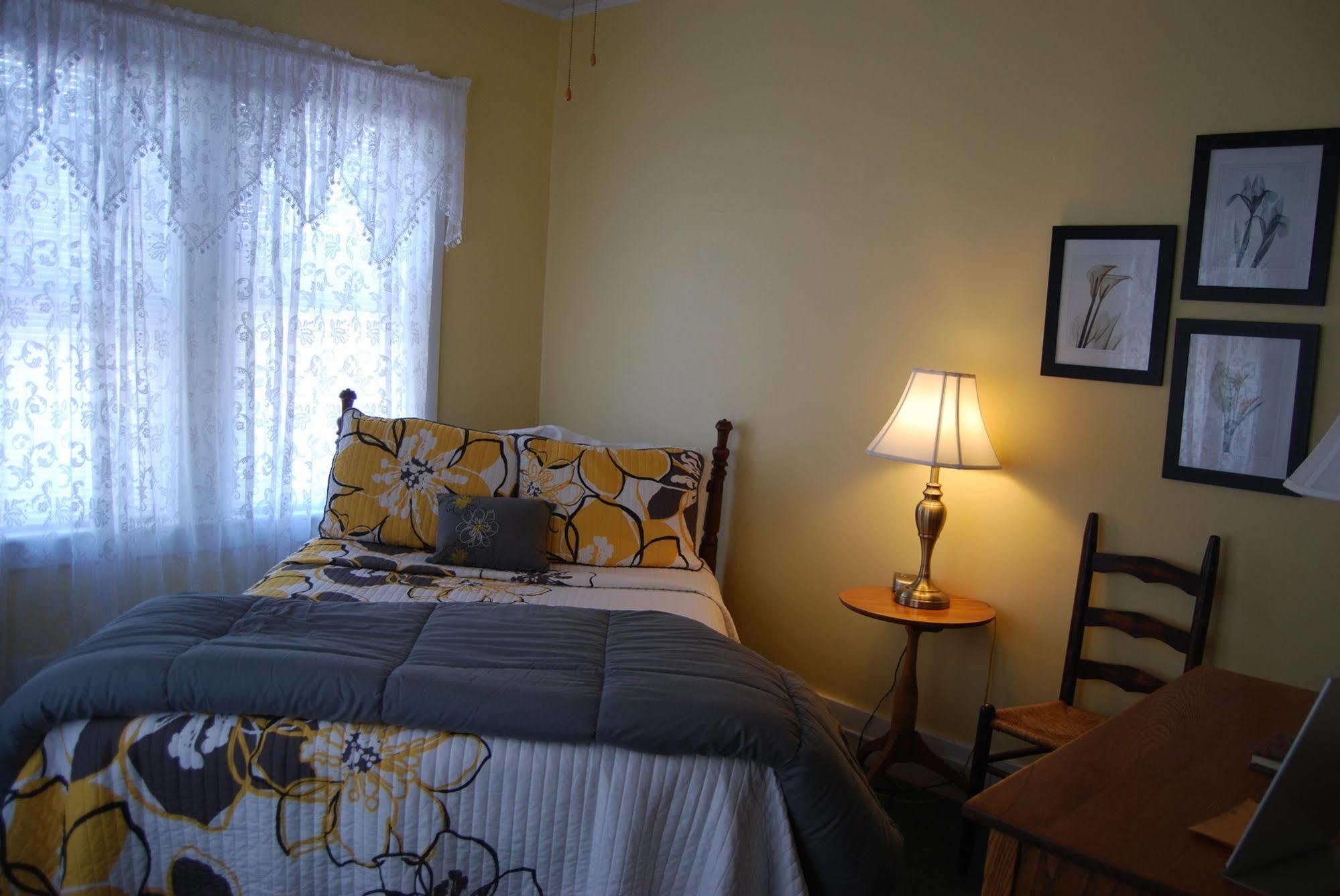 Fullerton & Restaurant Inn 3*